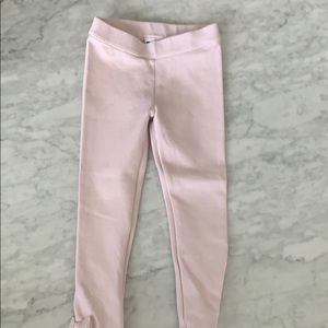Pink leggings with bow details